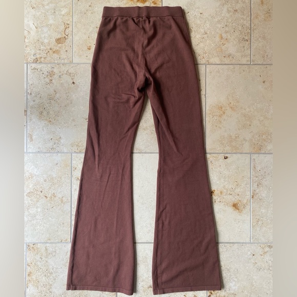 Aritzia Flared Leggings - Picture 3 of 3
